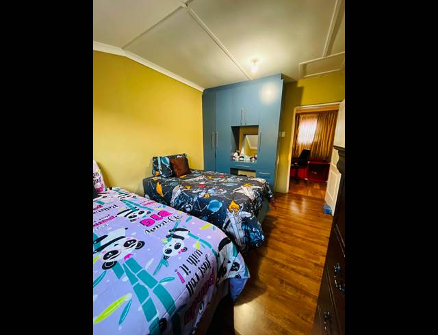 2 BEDROOM HOUSE FOR SALE IN KWAZAKHELE